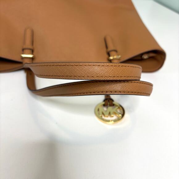 Michael Kors Tan Saffiano Leather Jet Set Large Pocket Multi Function Tote - Picture 7 of 9